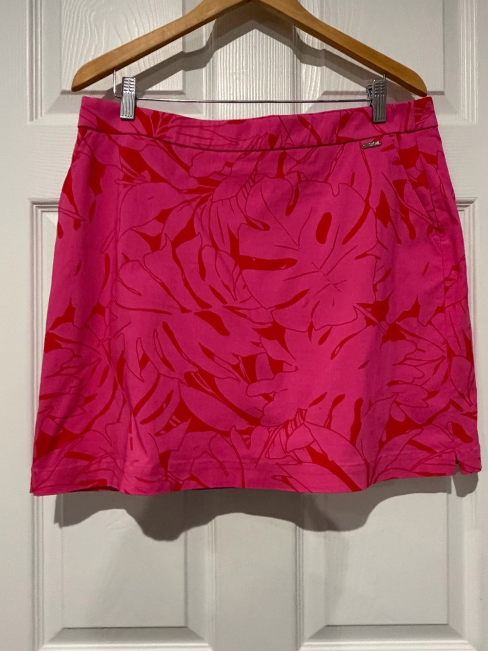 Rafaella Hot Pink and Red Floral Skort